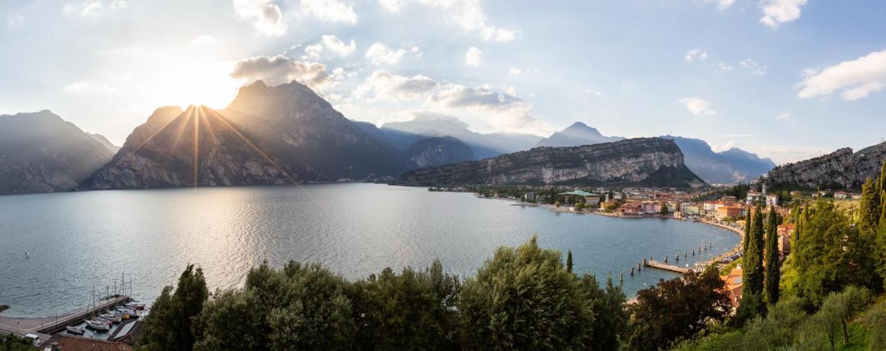 Vistalago Torbole Torbole Sul Garda Bagian luar foto