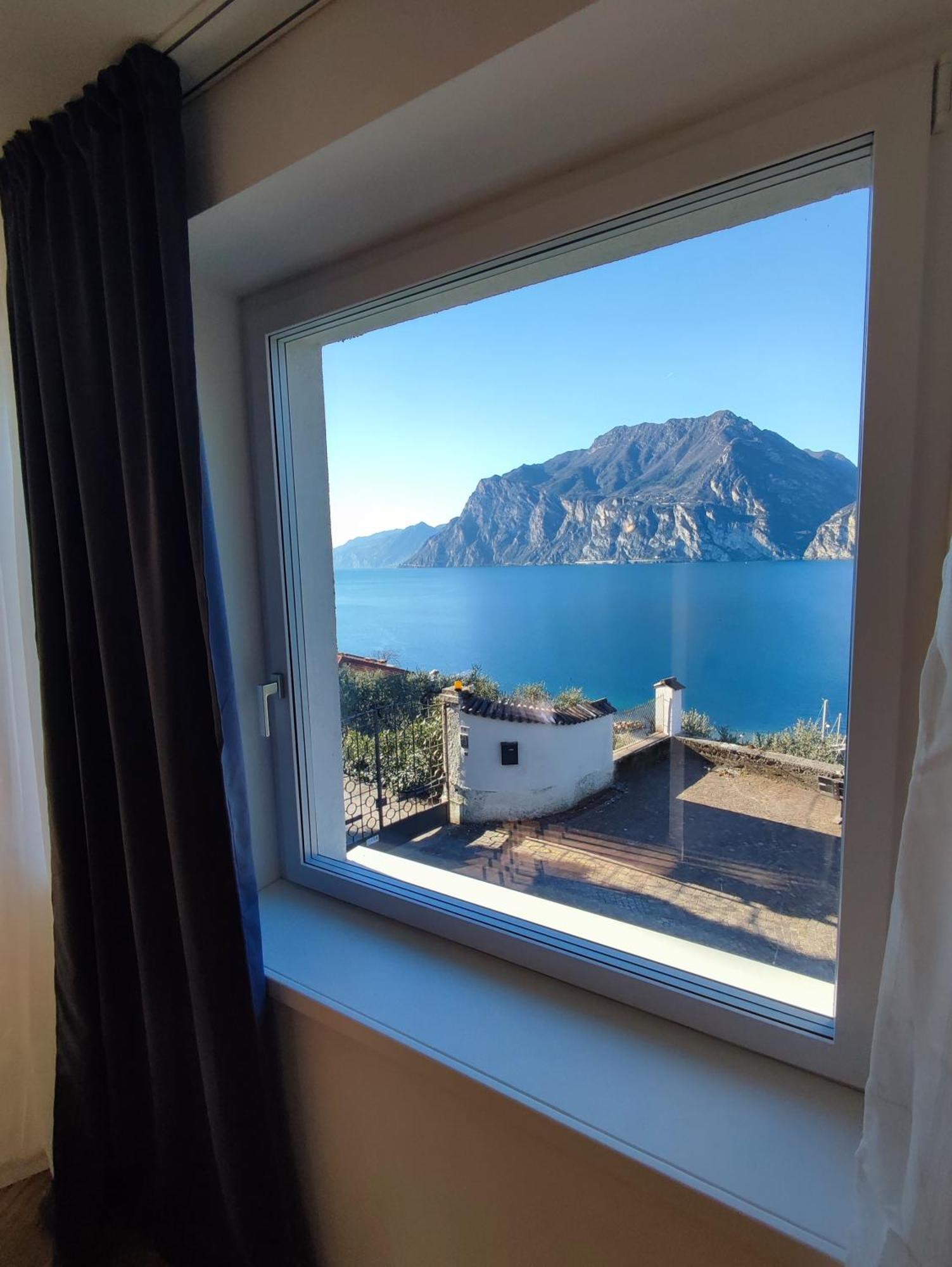 Vistalago Torbole Torbole Sul Garda Bagian luar foto